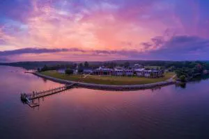 Second East Family Deluxe hotel hero