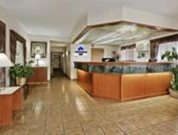 Econo Lodge hotel detail image 4