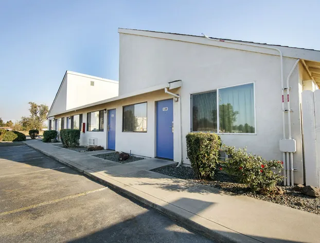 Super 8 by Wyndham Dunnigan hotel detail image 2