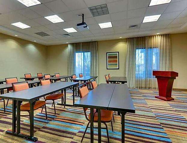 Fairfield Inn & Suites by Marriott Dunn I-95 hotel detail image 1