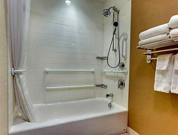 Fairfield Inn & Suites by Marriott Dunn I-95 hotel detail image 3
