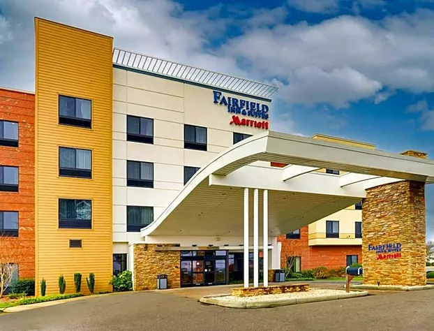 Fairfield Inn & Suites by Marriott Dunn I-95 hotel detail image 1