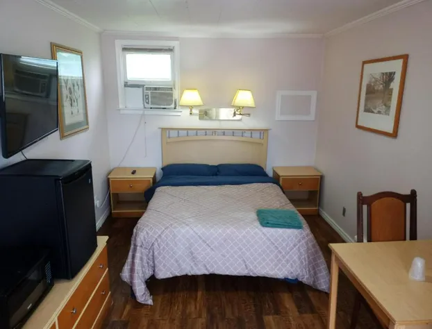 Park Side Motel hotel detail image 3