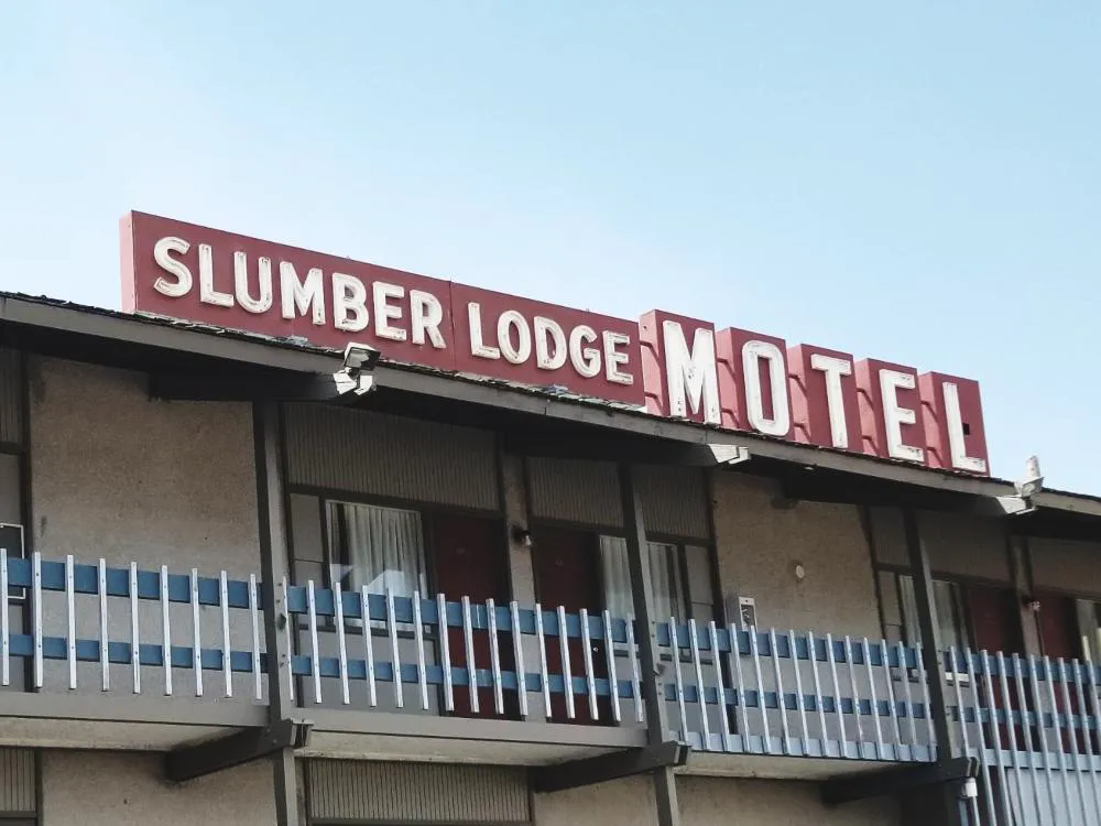 Slumber Lodge Williams Lake hotel hero
