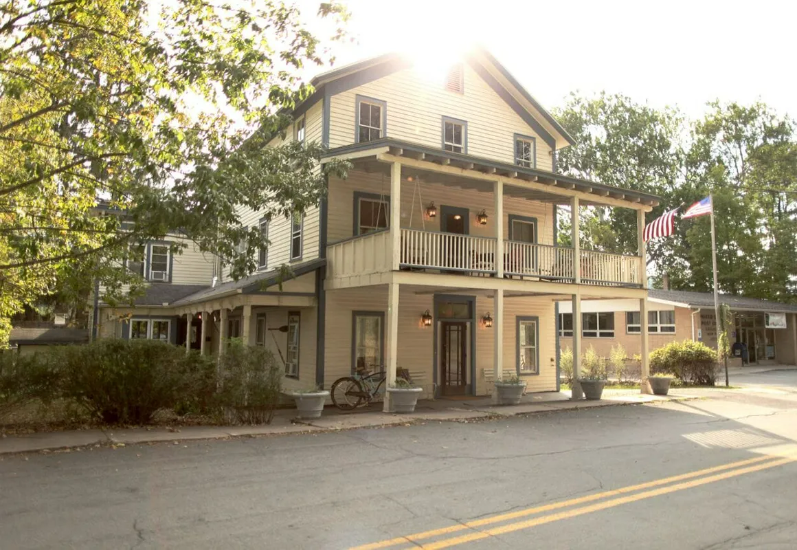 Nine River Road hotel hero