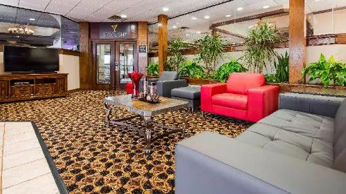 Coratel Inn & Suites by Jasper Santa Fe OKC hotel detail image 1