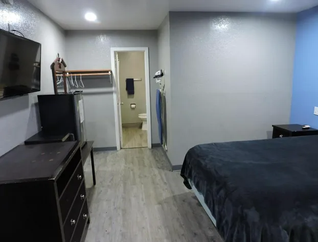 Coachman's Inn & Suites hotel detail image 4