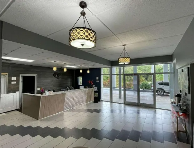 Econo Lodge Forest City hotel detail image 4