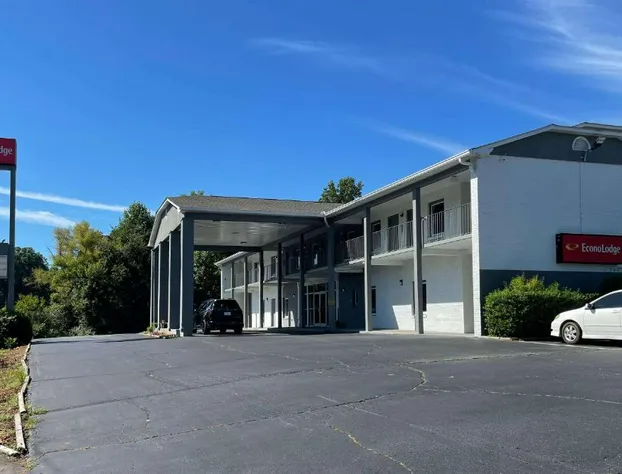 Econo Lodge hotel detail image 3