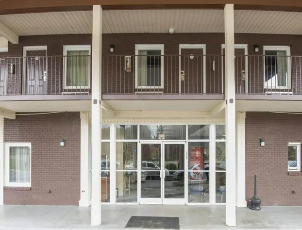 Econo Lodge Forest City hotel detail image 1