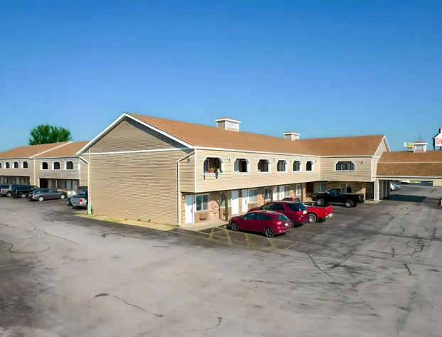 I-80 Inn & Suites hotel detail image 2