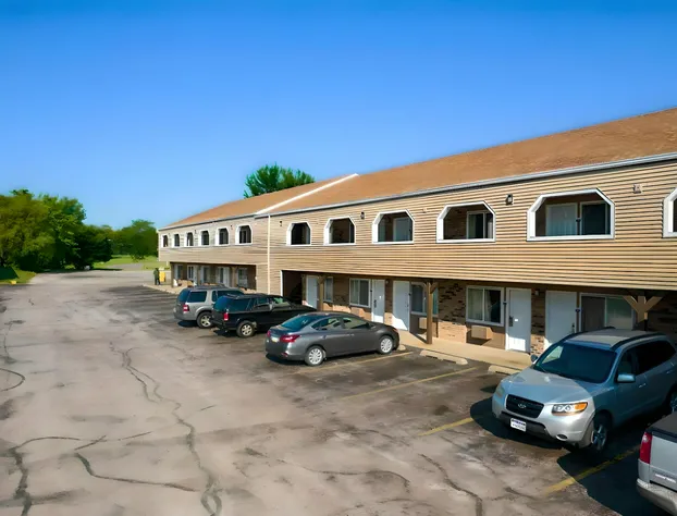 I-80 Inn & Suites hotel detail image 3