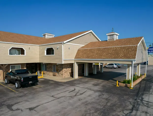 I-80 Inn & Suites hotel detail image 4