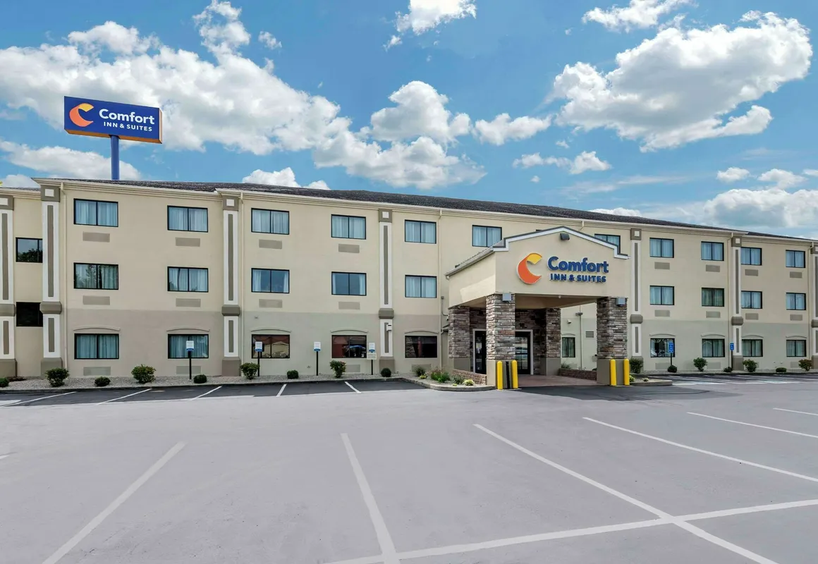 Comfort Inn & Suites Middletown - Franklin hotel hero