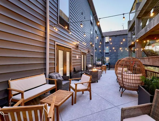 The West End hotel detail image 4