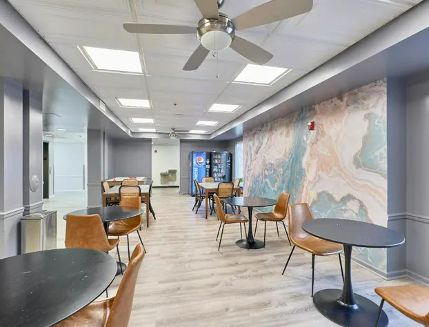 The West End hotel detail image 3