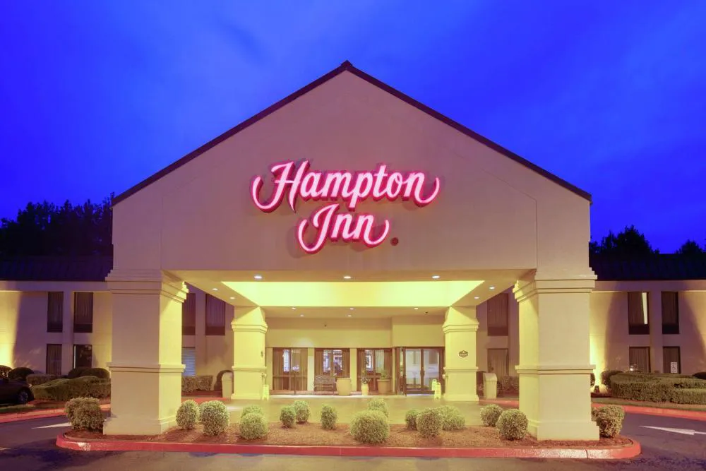 Hampton Inn By Hilton Chester hotel hero