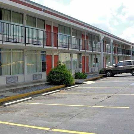 Royal Inn hotel hero