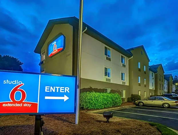 Studio 6 Duluth, GA - Near Gas South District hotel detail image 1