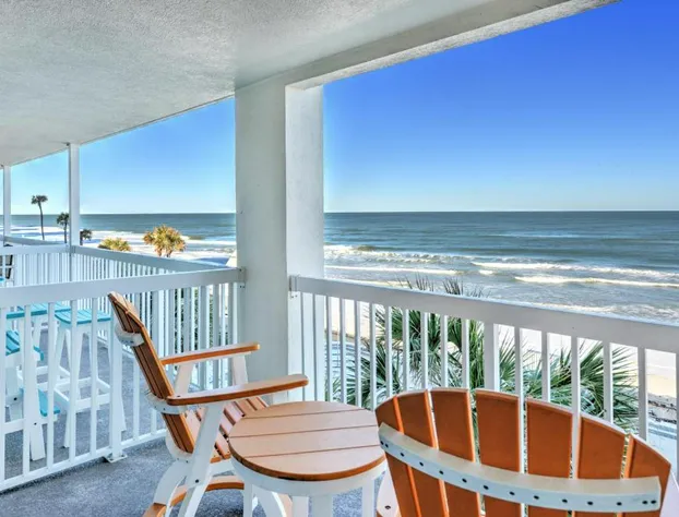 Direct oceanfront, fantastic ocean view, separate bedroom ! Temporarily no pools hotel detail image 3