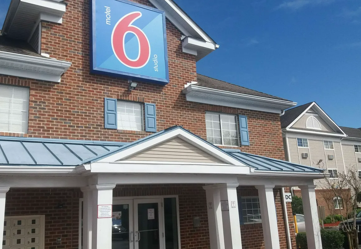 Motel 6 Myrtle Beach, SC hotel hero