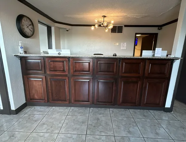 Calloway inn and suites hotel detail image 1