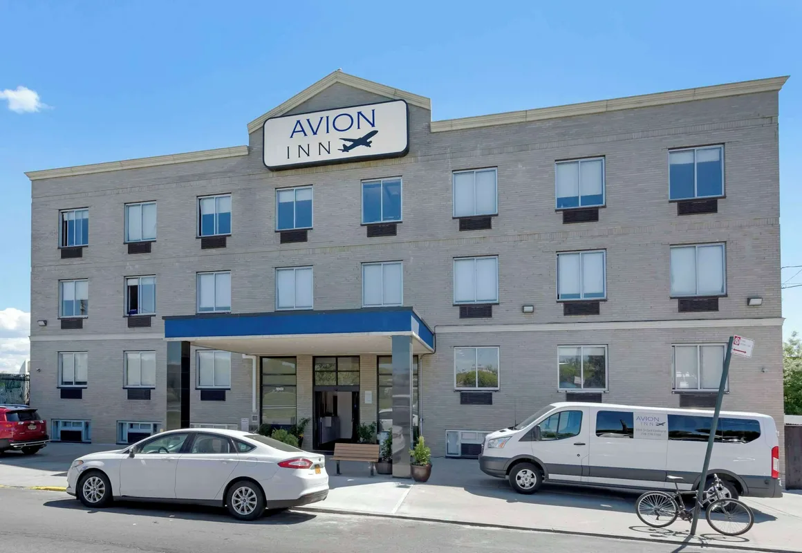 Avion Inn Near LGA Airport, an Ascend Collection Hotel hotel hero