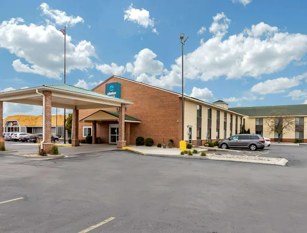 Clarion Pointe Racine - Mount Pleasant hotel detail image 1