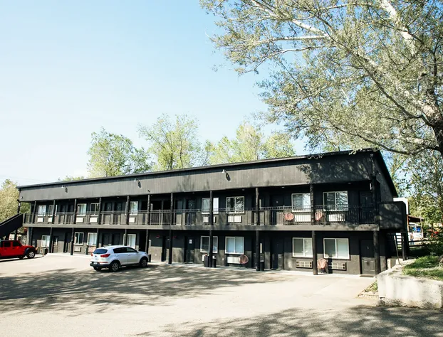 Trailhead Cabins & Lodging hotel detail image 4