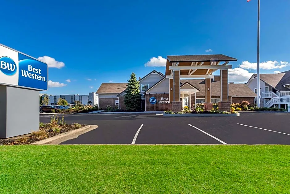 Best Western Fishkill Inn & Suites hotel hero