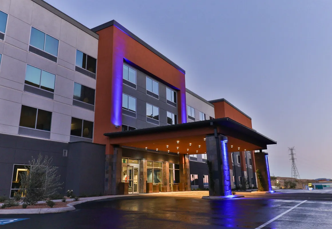 Holiday Inn Express & Suites Henderson South - Boulder City by IHG hotel hero