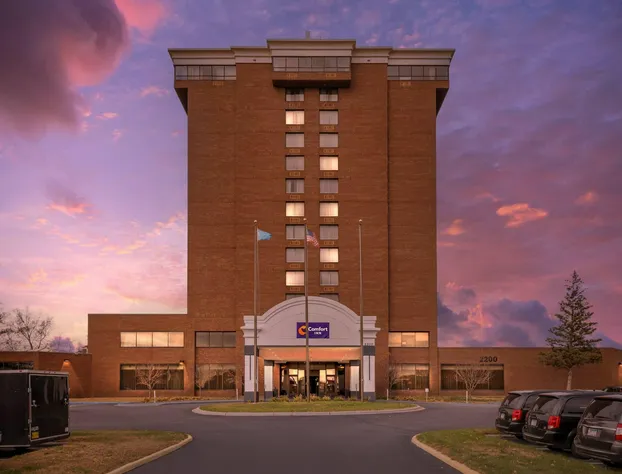 Comfort Inn Brooklyn Center hotel detail image 4