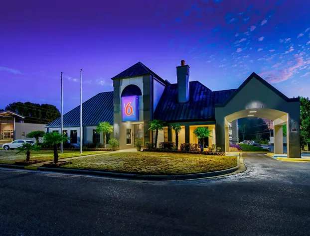 Studio 6 Extended Stay - Birmingham, AL - Medical Center hotel detail image 1