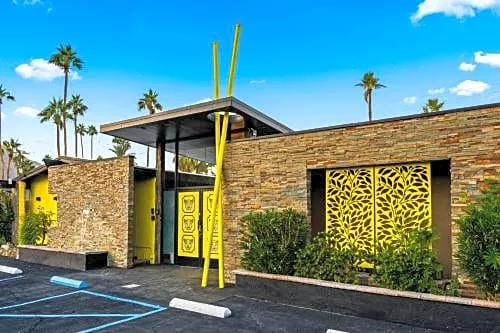 Cheetah Hotel hotel hero