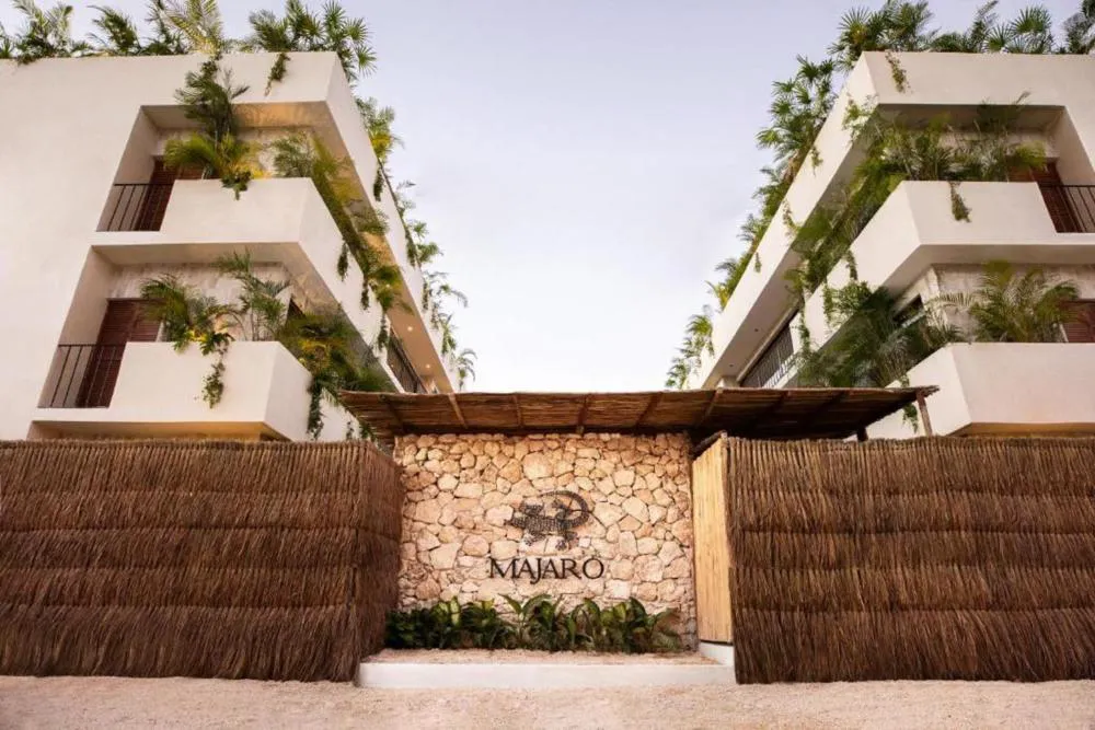 Majaro Apartments hotel hero