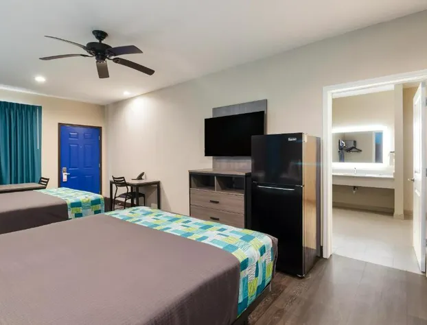 Scottish Inns & Suites Hitchcock/Santa Fe hotel detail image 2