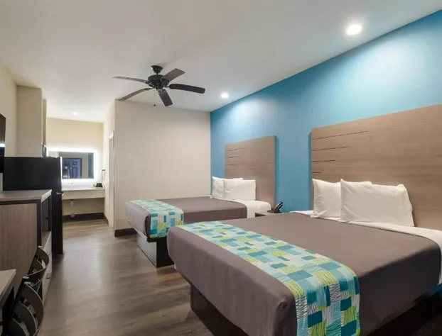 Scottish Inns & Suites Hitchcock/Santa Fe hotel detail image 4