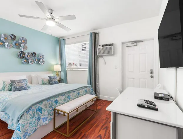 The Pearl Beachside Apartments on Hollywood Beach Broadwalk hotel detail image 3