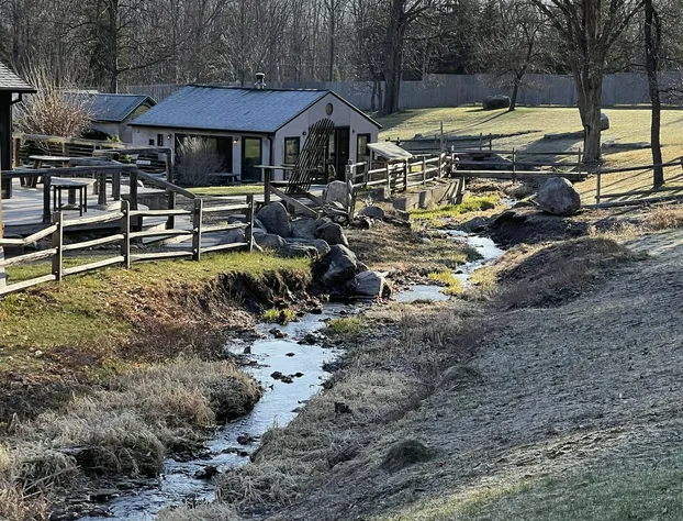 New Park Event Venue & Suites hotel detail image 2