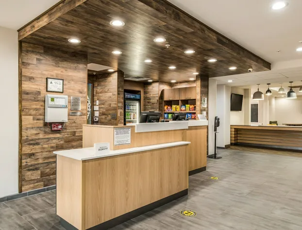 Fairfield Inn & Suites by Marriott Greensboro Coliseum Area hotel detail image 3