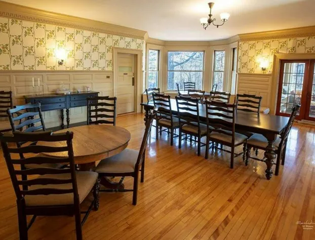 Franklin Manor Bed & Breakfast hotel detail image 4