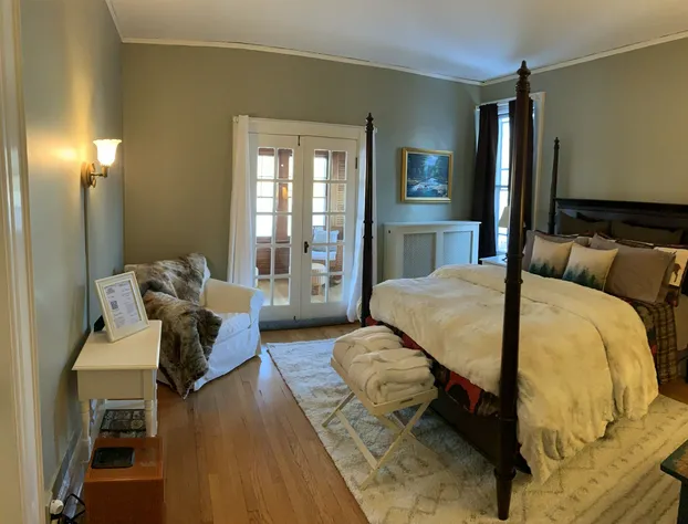 Franklin Manor Bed & Breakfast hotel detail image 3