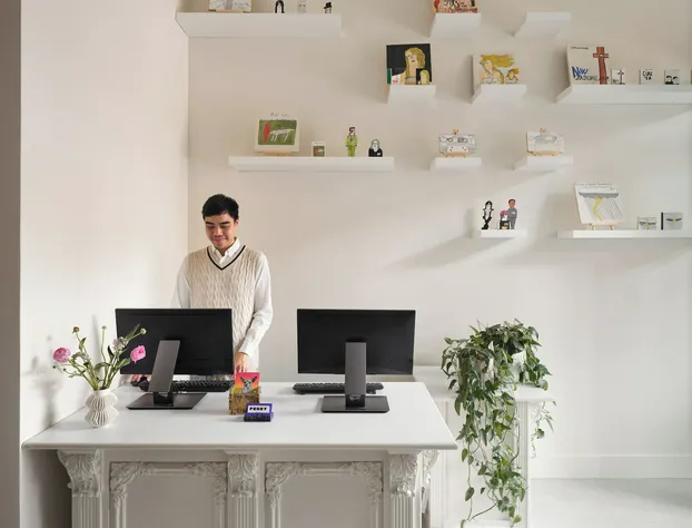 Penny Williamsburg hotel detail image 1