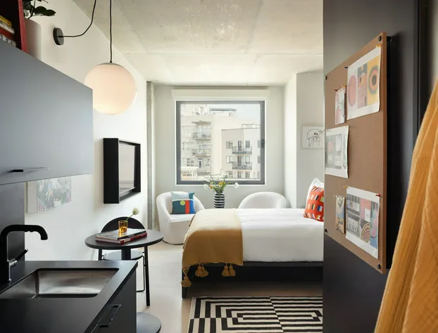 Penny Williamsburg hotel detail image 3