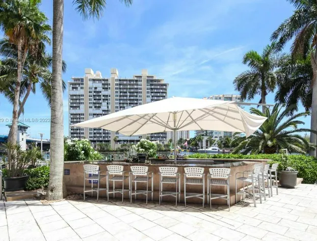 Galleryone Hilton Condo / Hotel hotel detail image 1