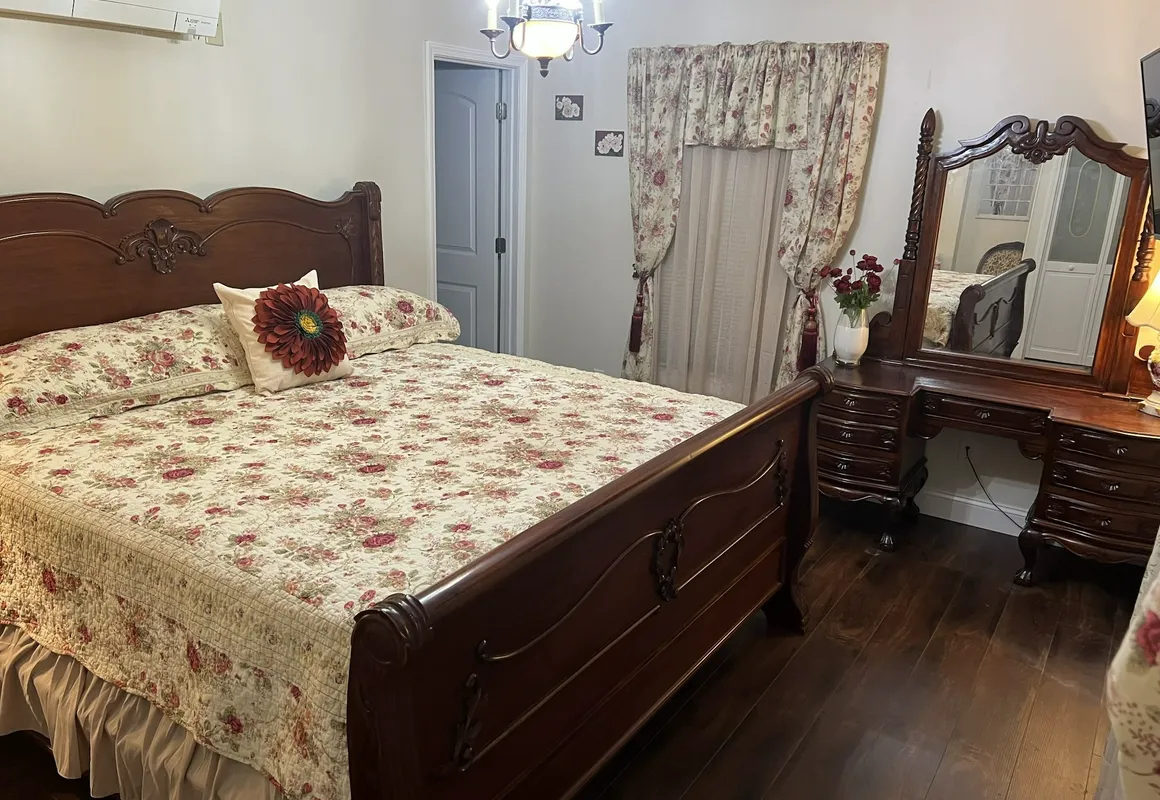 Holland Farmhouse Inn B & B hotel hero