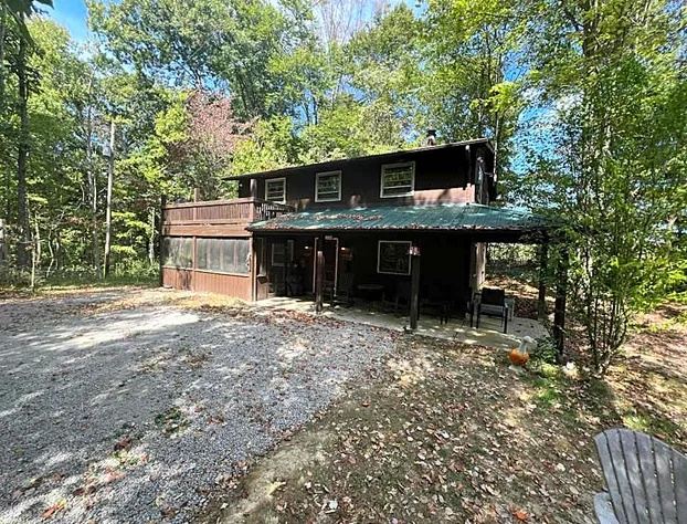 Rock Stalls Lodge Hocking Hills hotel detail image 1