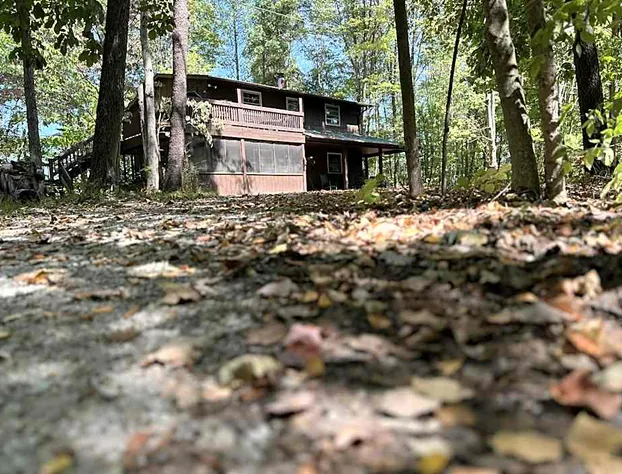 Rock Stalls Lodge Hocking Hills hotel detail image 2