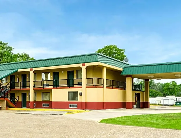 Delta Inn and Suites Indianola by Magnuson Worldwide hotel detail image 1