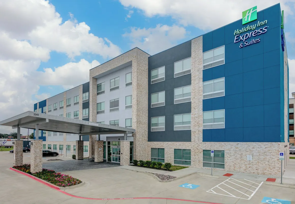 Holiday Inn Express & Suites Dallas – Plano North by IHG hotel hero